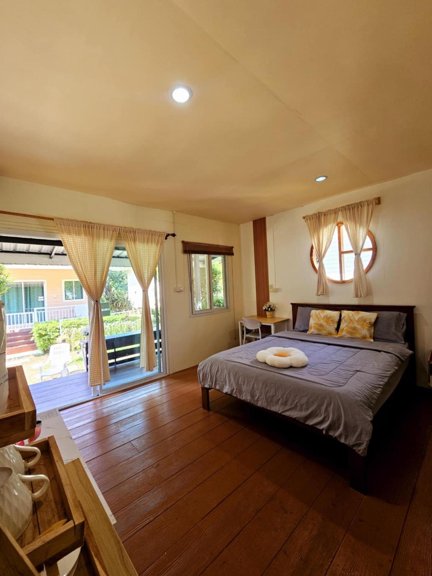 Baan suan khun ta บ้านพักสวนคุณตา Koh Chang Bagian luar foto